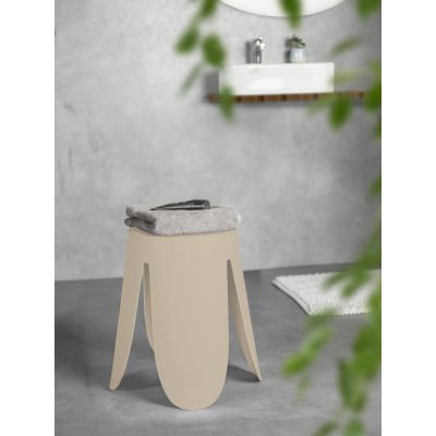Taburet pentru baie Comiso, Wenko, 44.5x46 cm, plastic/poliuretan, bej