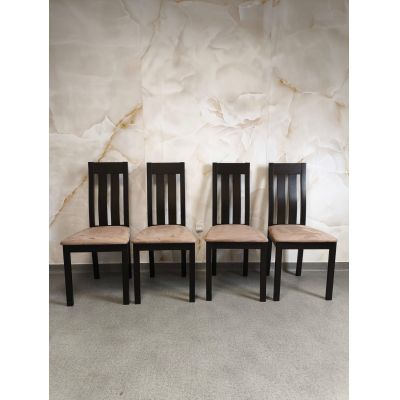 set 4 scaune nr 32 disponibil un set